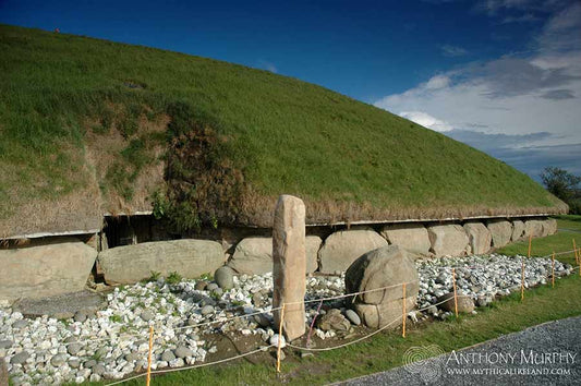 Knowth: Cnó-guba, the nut lamentation - an insight by Helen McKay