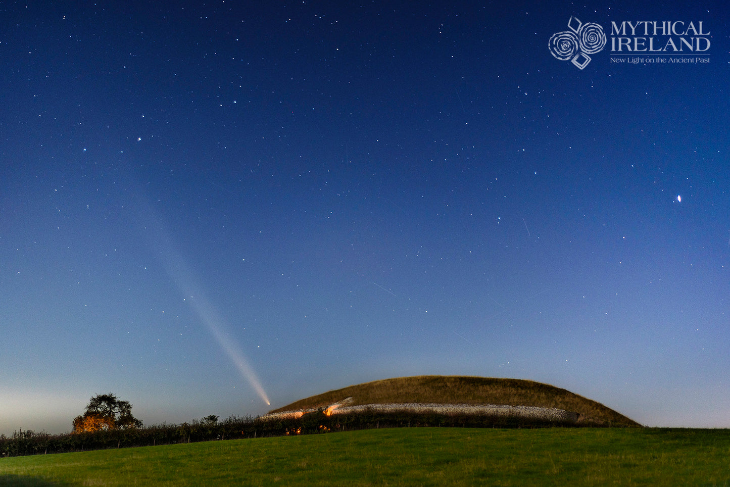 Comet A3 Tsuchinshan-Atlas sets into Newgrange