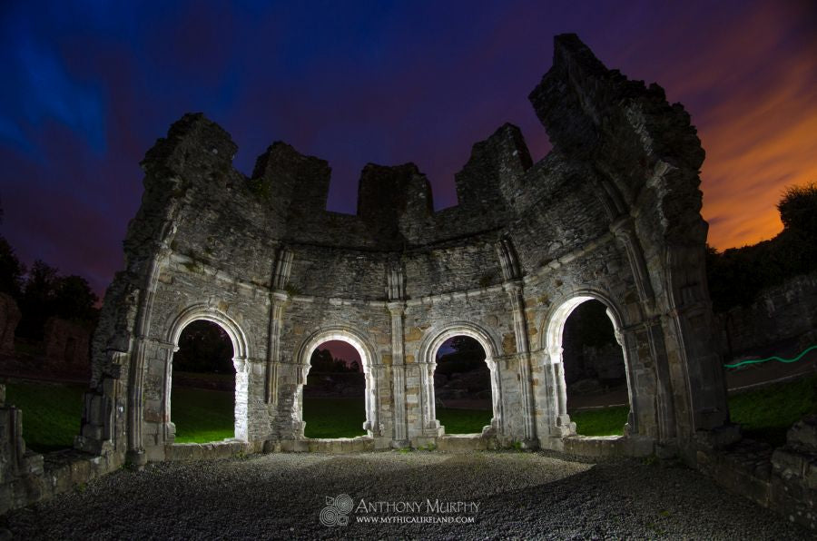 Mellifont lavabo at night 2