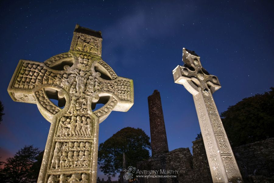 Muirdach's Cross under the stars