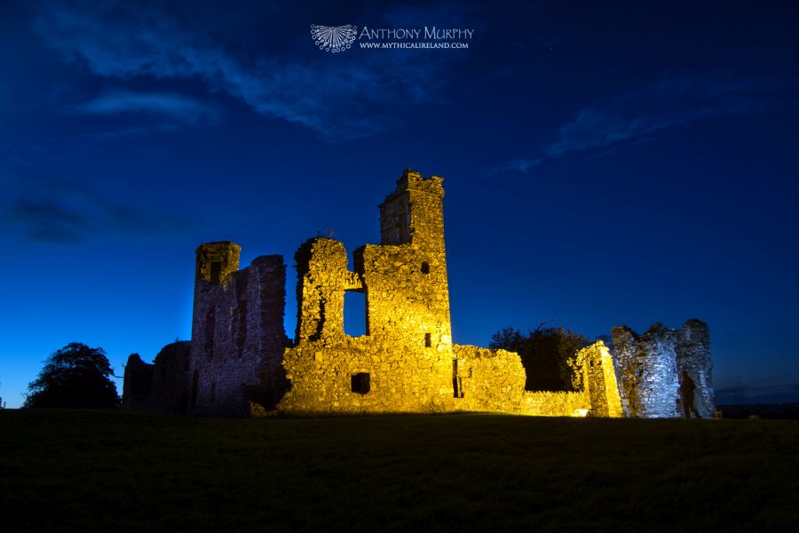 Slane ruins at dusk