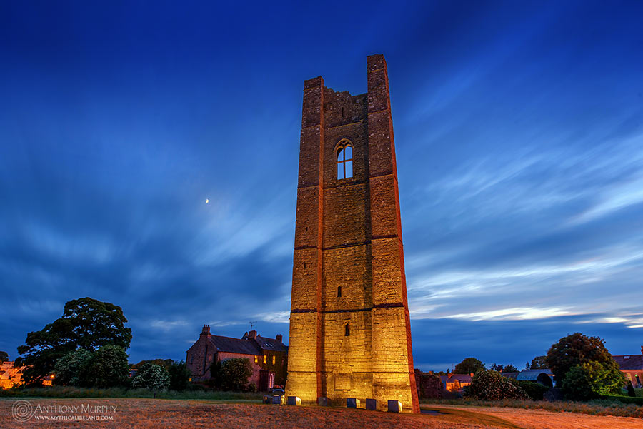 Yellow Steeple, Trim