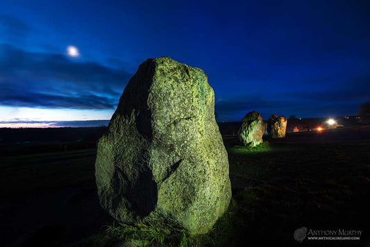 Great Circle stones at Newgrange with crescent moon