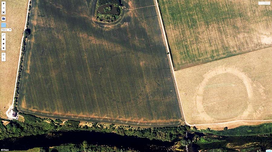 Further monuments discovered at Newgrange and BrÃº na BÃ³inne