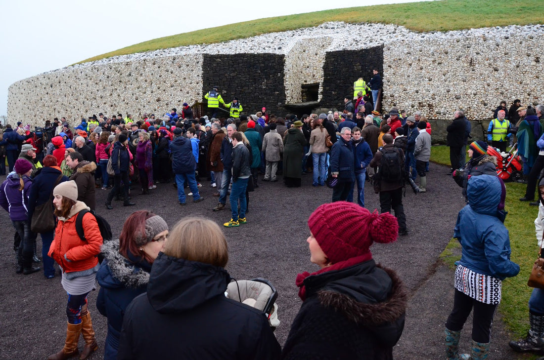 Huge crowd at Newgrange for clouded-out solstice