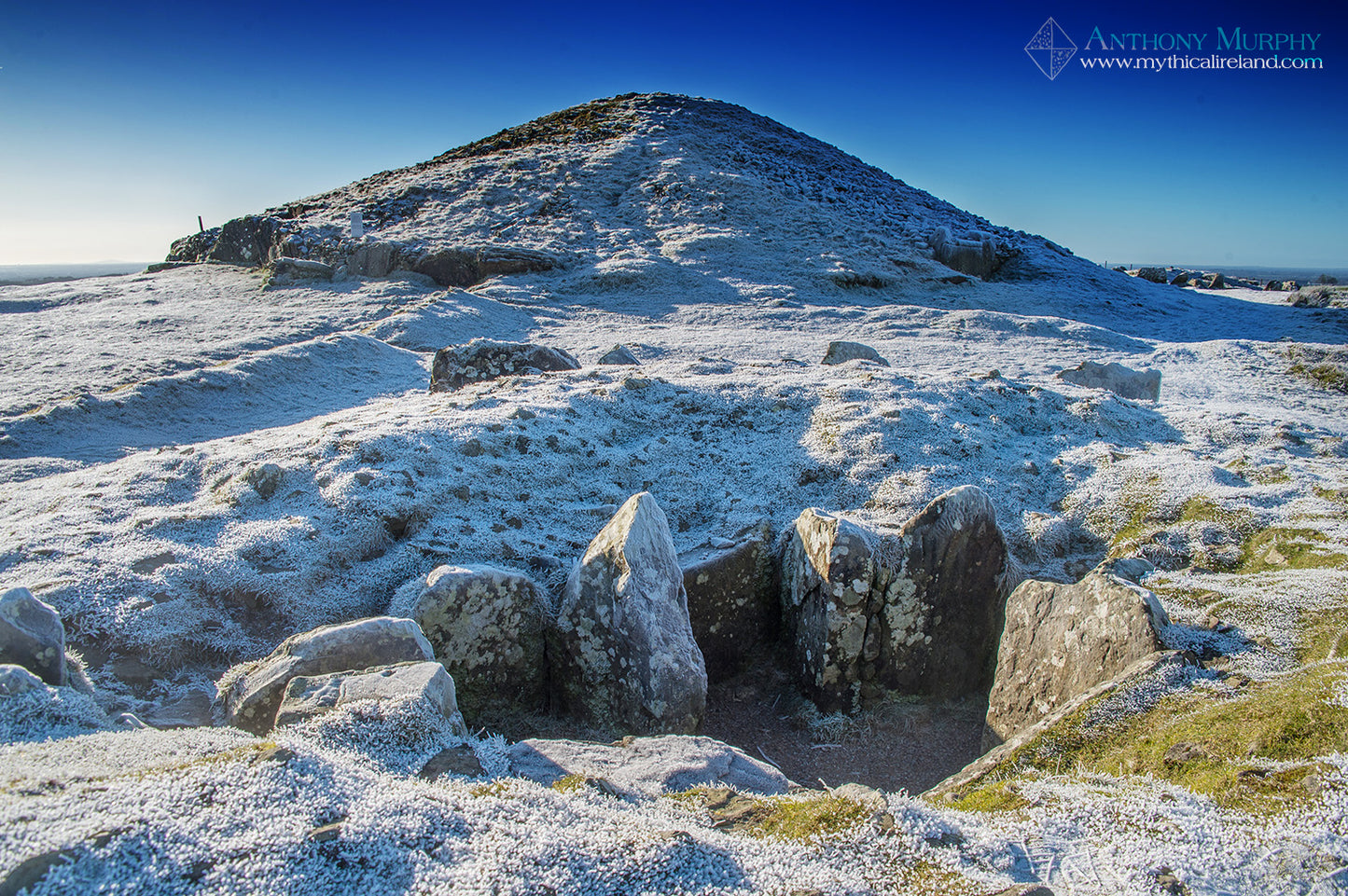 Loughcrew Cairns U and T in the frost