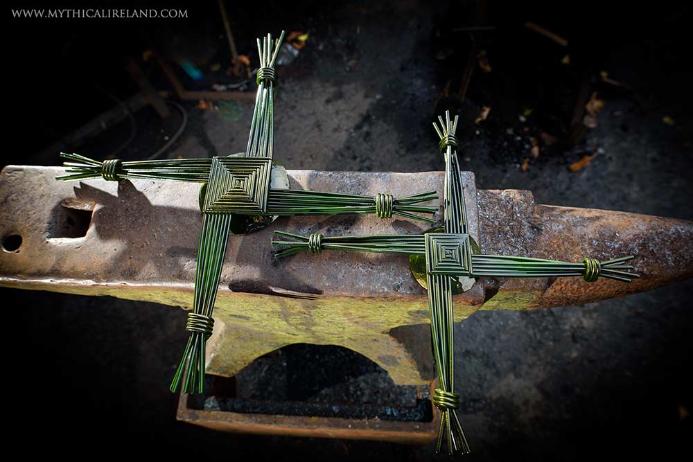 This magnificent hand-forged steel Brigid's Cross is made by traditional blacksmith Tom King 'An Gobha' at his forge in Bohermeen, in the heart of the Boyne Valley, Co. Meath. Size: 420mm x 420mm. Weight: 2kg. PRIZE WINNER: Tom's Brigid's Cross was awarded Best Overall Product Winner at the Showcase Ireland 2023 event at Dublin's RDS. Please allow a couple of weeks for delivery as each item is hand-made to order.