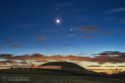 Moon, Jupiter and Venus over Newgrange in twilight