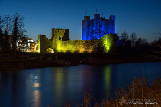 Trim Castle in blue and yellow